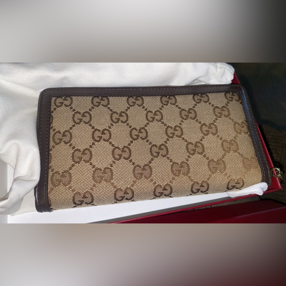 Gucci Tan and Brown Wallet Iconic GG Monogram